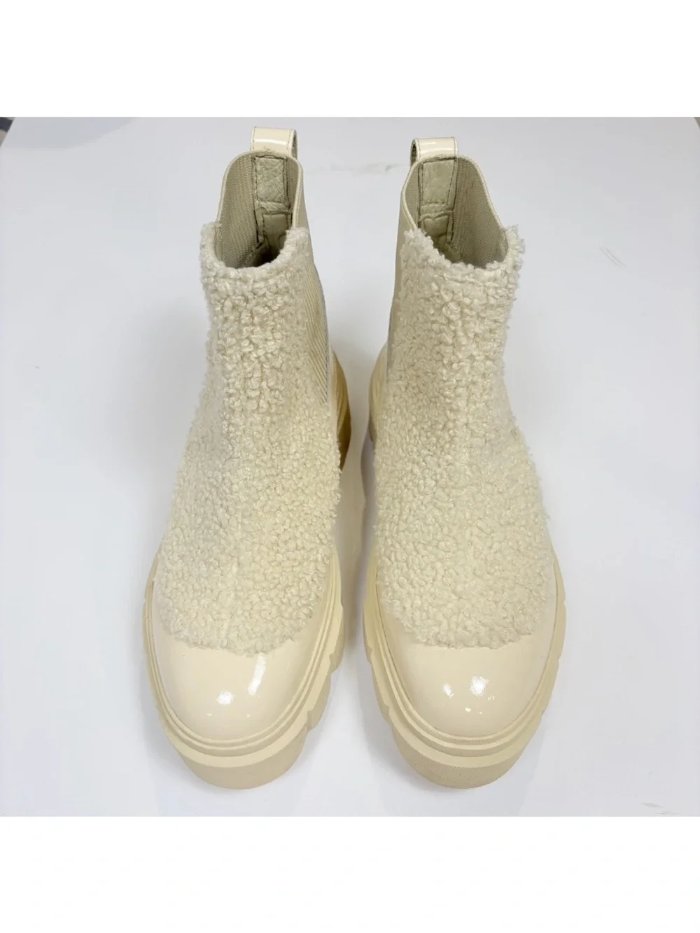 SOREL Caribou X Chelsea Cozy Boot Sz 8 Bleached Ceramic Oatmeal Shearling $200
